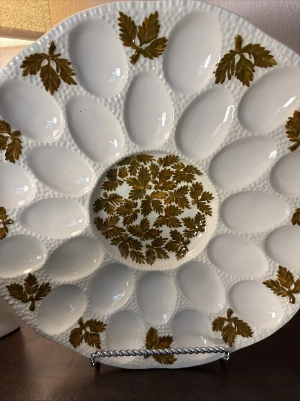 Vintage Thanksgiving Autumn Leaf Deviled Egg Platter Holds 24 eggs 13